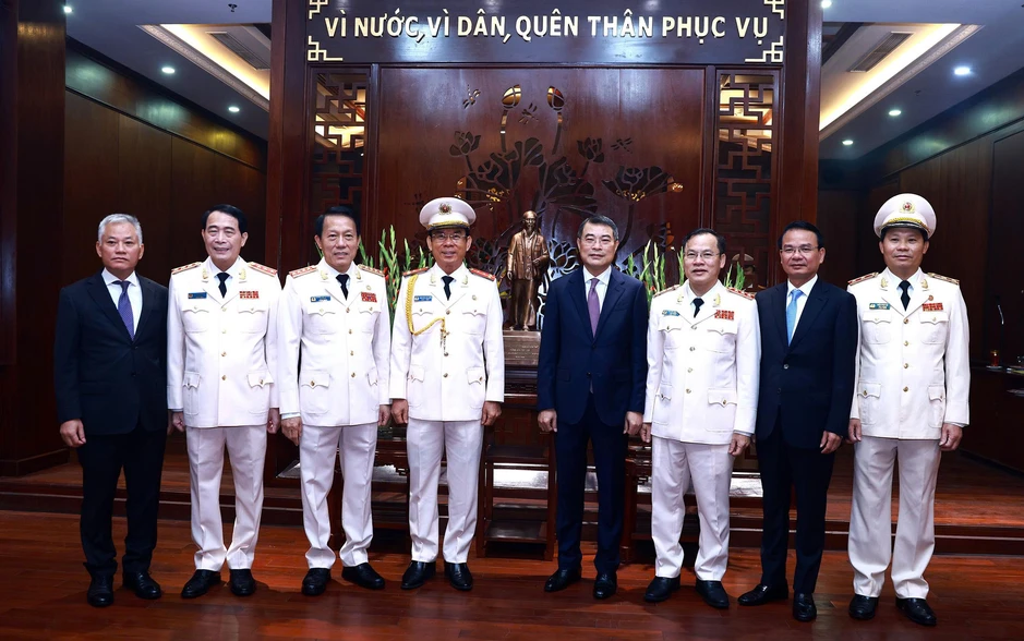 Thủ tướng Lê Minh Hưng dự Lễ kỷ niệm 80 năm Ngày truyền thống lực lượng Cảnh sát hình sự Thủ tướng Lê Minh Hưng dự Lễ kỷ niệm 80 năm Ngày truyền thống lực lượng Cảnh sát hình sự