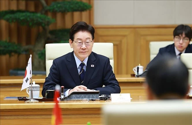 Thủ tướng Lê Minh Hưng hội kiến Tổng thống Hàn Quốc Lee Jae Myung Thủ tướng Lê Minh Hưng hội kiến Tổng thống Hàn Quốc Lee Jae Myung