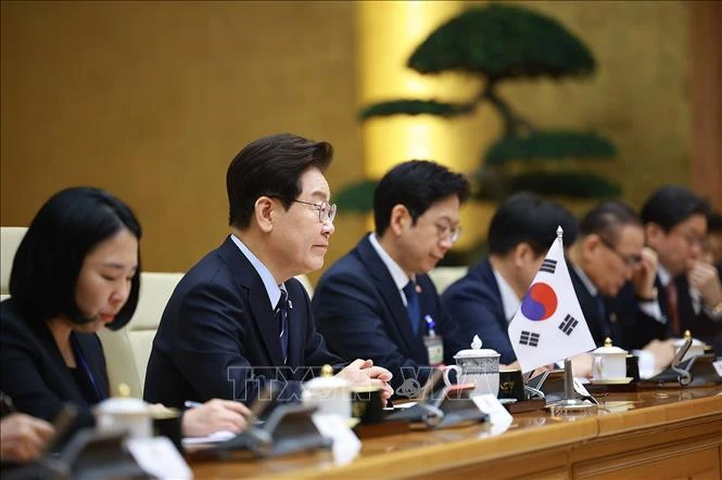 Thủ tướng Lê Minh Hưng hội kiến Tổng thống Hàn Quốc Lee Jae Myung Thủ tướng Lê Minh Hưng hội kiến Tổng thống Hàn Quốc Lee Jae Myung