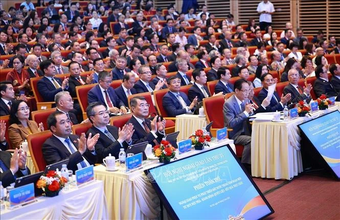 Thủ tướng Lê Minh Hưng: Ngành Ngoại giao góp phần tạo dựng cục diện đối ngoại thuận lợi cho phát triển