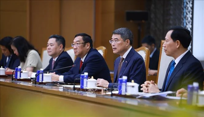 Thủ tướng Lê Minh Hưng tiếp Đại sứ Liên bang Nga tại Việt Nam Thủ tướng Lê Minh Hưng tiếp Đại sứ Liên bang Nga tại Việt Nam