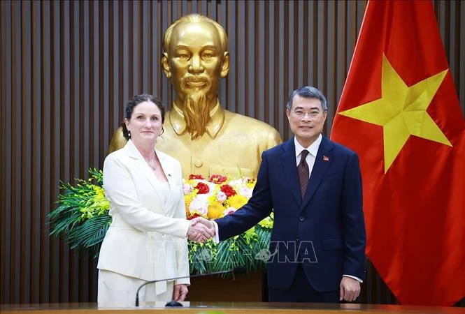 Thủ tướng Lê Minh Hưng tiếp Đại sứ New Zealand Thủ tướng Lê Minh Hưng tiếp Đại sứ New Zealand
