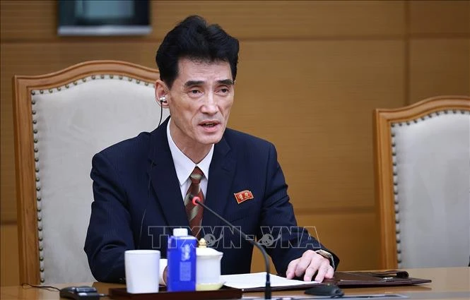 Thủ tướng Lê Minh Hưng tiếp Đại sứ Triều Tiên Ri Sung Guk Thủ tướng Lê Minh Hưng tiếp Đại sứ Triều Tiên Ri Sung Guk