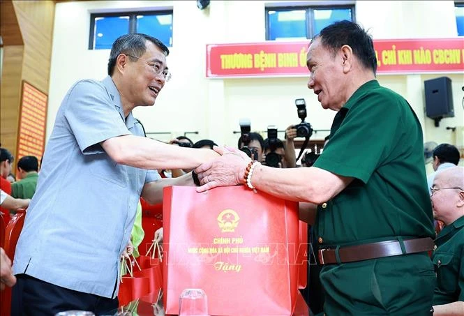 Thủ tướng Lê Minh Hưng: Tiếp nối truyền thống 'uống nước nhớ nguồn', chăm lo tốt hơn cho người có công