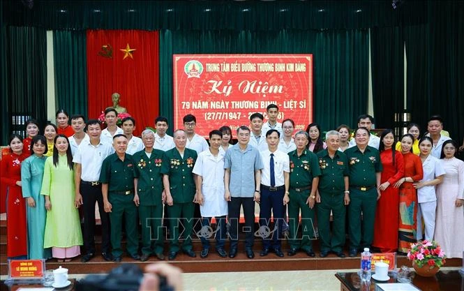 Thủ tướng Lê Minh Hưng: Tiếp nối truyền thống 'uống nước nhớ nguồn', chăm lo tốt hơn cho người có công