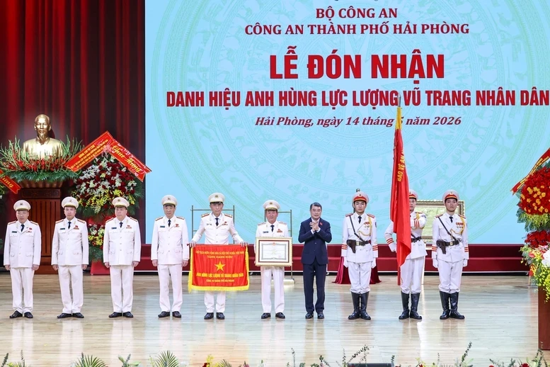 Thủ tướng Lê Minh Hưng trao danh hiệu Anh hùng LLVT nhân dân cho Công an TP Hải Phòng