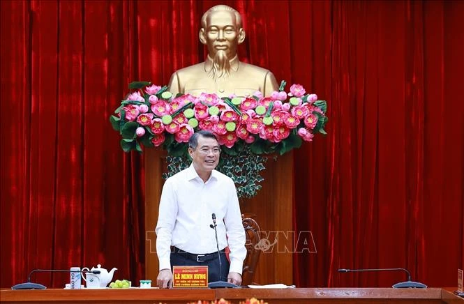 Thủ tướng Lê Minh Hưng: Vĩnh Long phải đổi mới mạnh mẽ mô hình tăng trưởng, tạo đột phá phát triển Thủ tướng Lê Minh Hưng: Vĩnh Long phải đổi mới mạnh mẽ mô hình tăng trưởng, tạo đột phá phát triển