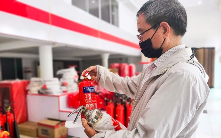 Thủ tướng nghiêm cấm quy định thêm các thủ tục hành chính, biện pháp quản lý làm tăng chi phí Thủ tướng nghiêm cấm quy định thêm các thủ tục hành chính, biện pháp quản lý làm tăng chi phí