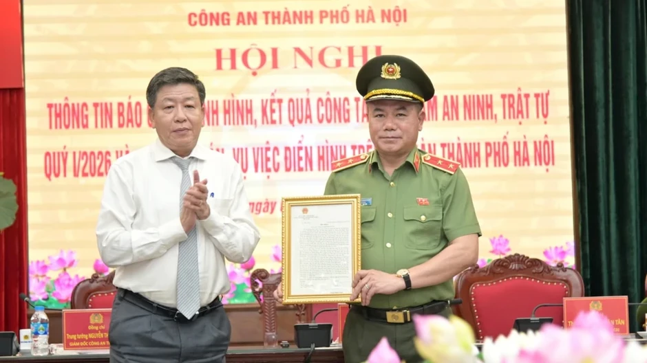 Thủ tướng Phạm Minh Chính gửi thư khen Công an TP Hà Nội Thủ tướng Phạm Minh Chính gửi thư khen Công an TP Hà Nội