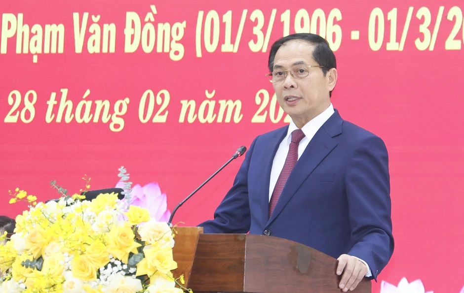Thủ tướng Phạm Văn Đồng - biểu tượng tận tụy, liêm chính và trí tuệ lỗi lạc Thủ tướng Phạm Văn Đồng - biểu tượng tận tụy, liêm chính và trí tuệ lỗi lạc