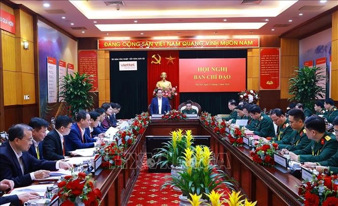 Thủ tướng: Phát huy tinh thần tự lực, tự cường, tự chủ phát triển công nghiệp quốc phòng Thủ tướng: Phát huy tinh thần tự lực, tự cường, tự chủ phát triển công nghiệp quốc phòng