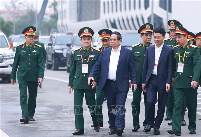Thủ tướng: Phát huy tinh thần tự lực, tự cường, tự chủ phát triển công nghiệp quốc phòng Thủ tướng: Phát huy tinh thần tự lực, tự cường, tự chủ phát triển công nghiệp quốc phòng