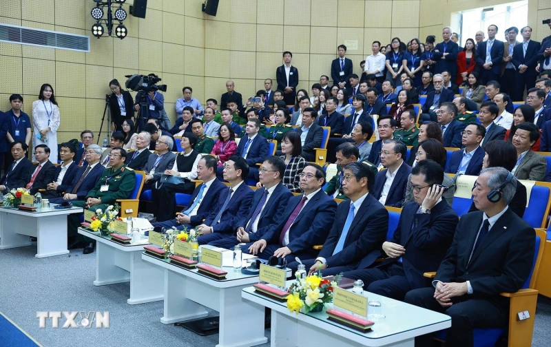 Thủ tướng: Phát triển khoa học công nghệ không gian vũ trụ trên tinh thần “3 đẩy mạnh,” “3 cùng” Thủ tướng: Phát triển khoa học công nghệ không gian vũ trụ trên tinh thần “3 đẩy mạnh,” “3 cùng”