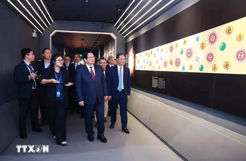 Thủ tướng: Phát triển khoa học công nghệ không gian vũ trụ trên tinh thần “3 đẩy mạnh,” “3 cùng” Thủ tướng: Phát triển khoa học công nghệ không gian vũ trụ trên tinh thần “3 đẩy mạnh,” “3 cùng”