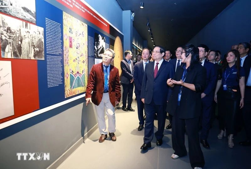 Thủ tướng: Phát triển khoa học công nghệ không gian vũ trụ trên tinh thần “3 đẩy mạnh,” “3 cùng” Thủ tướng: Phát triển khoa học công nghệ không gian vũ trụ trên tinh thần “3 đẩy mạnh,” “3 cùng”
