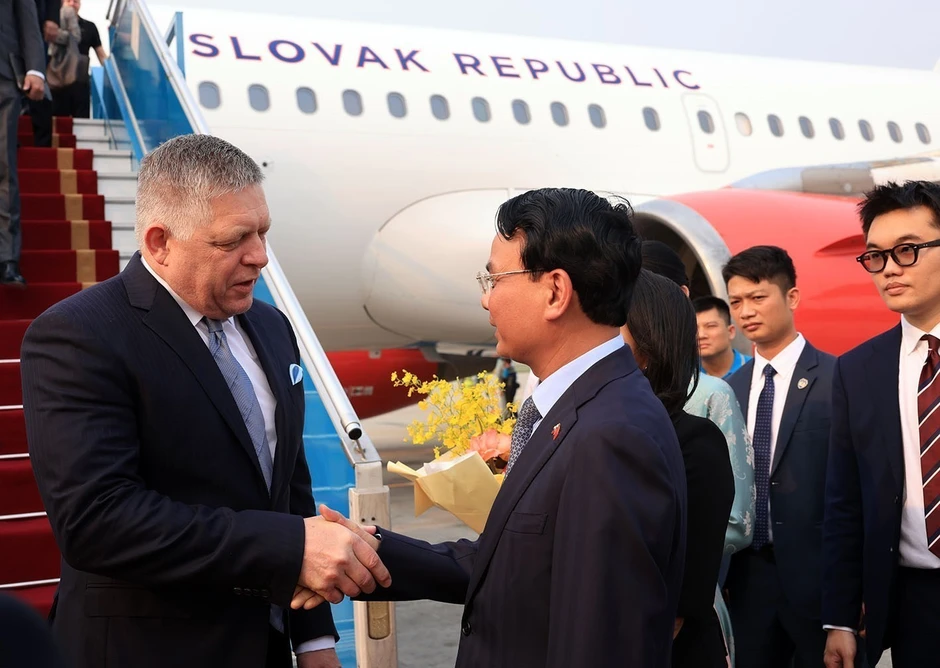 Thủ tướng Slovakia Robert Fico đến Việt Nam Thủ tướng Slovakia Robert Fico đến Việt Nam