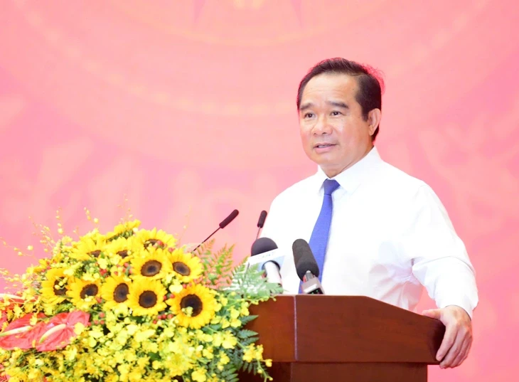 Thủ tướng: Tập trung xử lý khó khăn, vướng mắc để TP.HCM đạt các mục tiêu đề ra Thủ tướng: Tập trung xử lý khó khăn, vướng mắc để TP.HCM đạt các mục tiêu đề ra