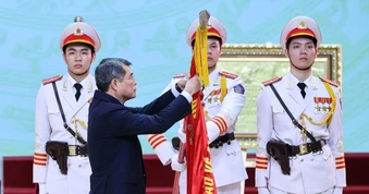 Thủ tướng trao tặng danh hiệu Anh hùng LLVT cho Công an Hải Phòng