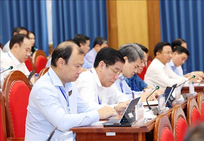 Thường trực Ban Bí thư truyền đạt chuyên đề, bồi dưỡng kiến thức đối với Uỷ viên Trung ương Đảng khoá XIV