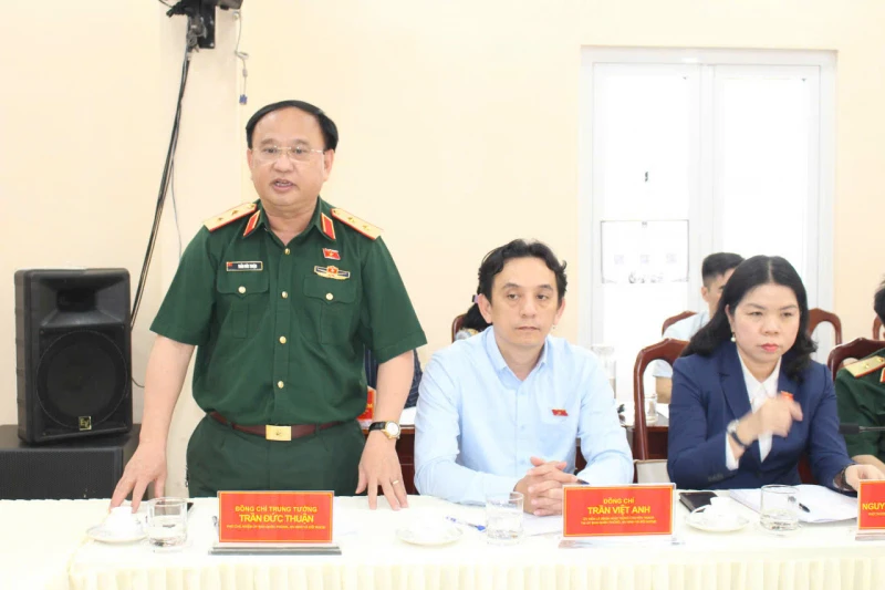 Thượng tướng Lê Tấn Tới kiểm tra công tác bảo đảm ANTT phục vụ bầu cử tại TP Hồ Chí Minh Thượng tướng Lê Tấn Tới kiểm tra công tác bảo đảm ANTT phục vụ bầu cử tại TP Hồ Chí Minh