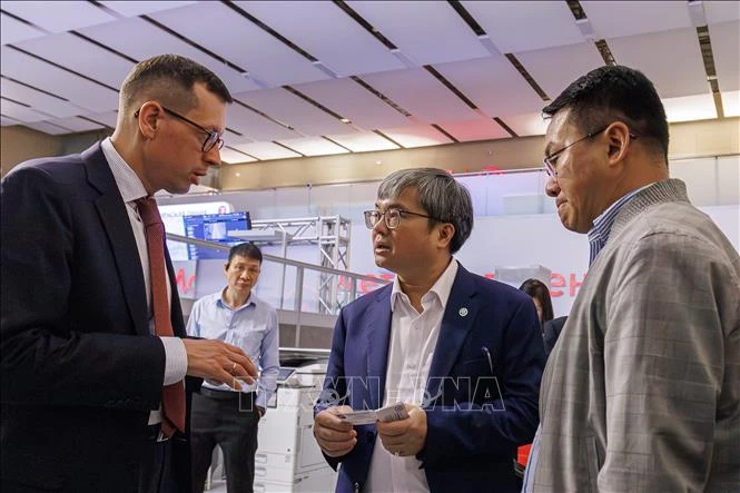 Tiến tới các công trình biểu tượng giữa Hà Nội và Moskva Tiến tới các công trình biểu tượng giữa Hà Nội và Moskva
