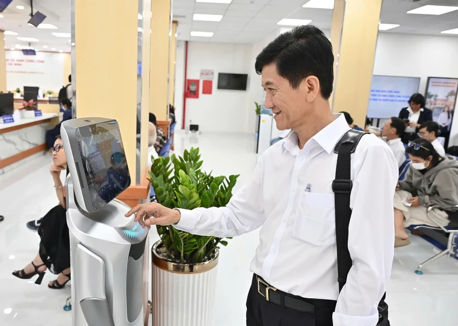 Tiếp tục phân cấp, cắt giảm, đơn giản hóa thủ tục hành chính và điều kiện kinh doanh