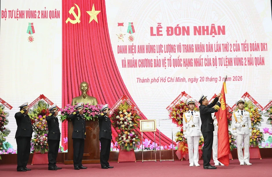 Tiểu đoàn DK1 nhận danh hiệu Anh hùng Lực lượng vũ trang nhân dân lần thứ 2 Tiểu đoàn DK1 nhận danh hiệu Anh hùng Lực lượng vũ trang nhân dân lần thứ 2