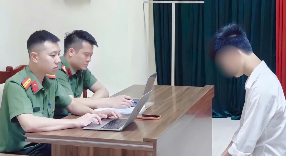 TikToker “Khuê Ơi Dậy đi” bị xử phạt gần 9 triệu đồng TikToker “Khuê Ơi Dậy đi” bị xử phạt gần 9 triệu đồng