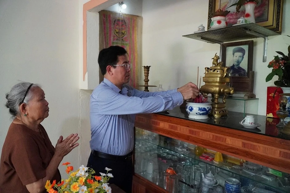 Tìm được người thân cán bộ đi B gửi vàng 65 năm trước