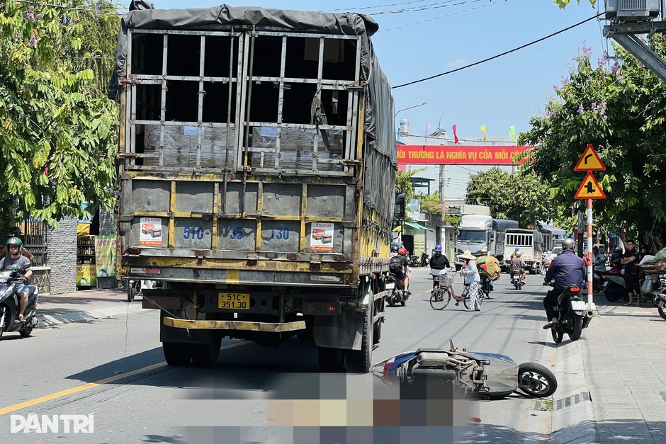 Tìm nhân chứng vụ nam sinh bị xe cán tử vong ở TPHCM Tìm nhân chứng vụ nam sinh bị xe cán tử vong ở TPHCM