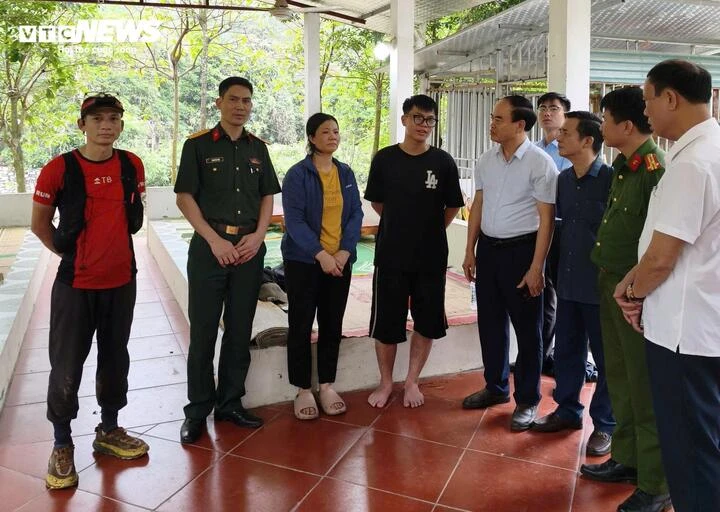 Tìm thấy nam sinh mất tích Tam Đảo Sau 36 giờ tìm kiếm khẩn trương của lực lượng cứu hộ Tìm thấy nam sinh mất tích Tam Đảo Sau 36 giờ tìm kiếm khẩn trương của lực lượng cứu hộ