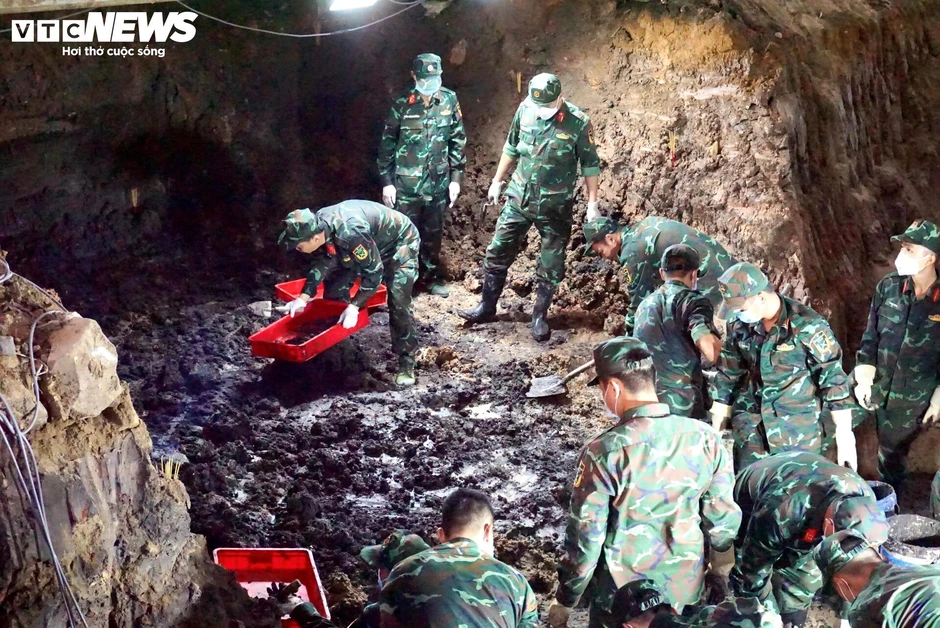 Tìm thấy thêm 20 hài cốt và 1 bộ tập thể liệt sĩ tại công viên Lê Thị Riêng Tìm thấy thêm 20 hài cốt và 1 bộ tập thể liệt sĩ tại công viên Lê Thị Riêng