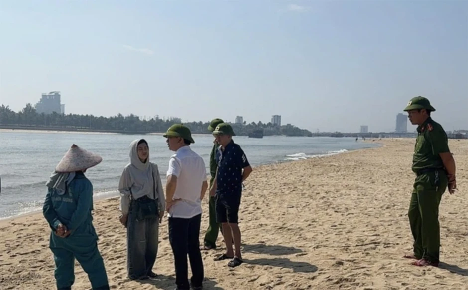 Tìm thấy thi thể du khách mất tích khi tắm biển Tìm thấy thi thể du khách mất tích khi tắm biển