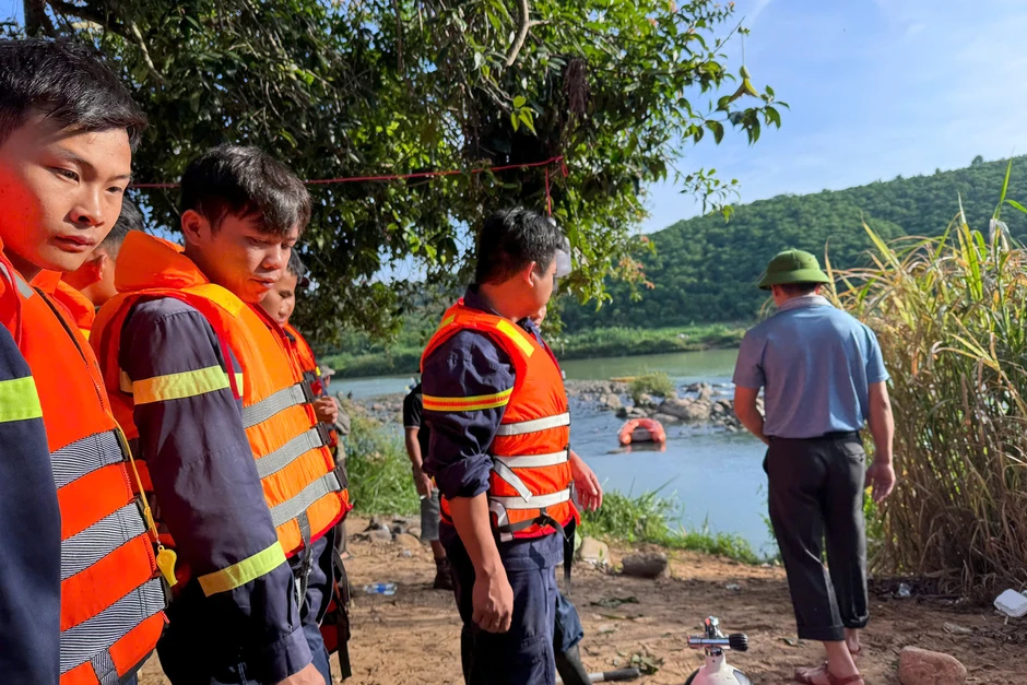 Tìm thấy thi thể hai cha con mất tích trên sông ở Lâm Đồng Tìm thấy thi thể hai cha con mất tích trên sông ở Lâm Đồng