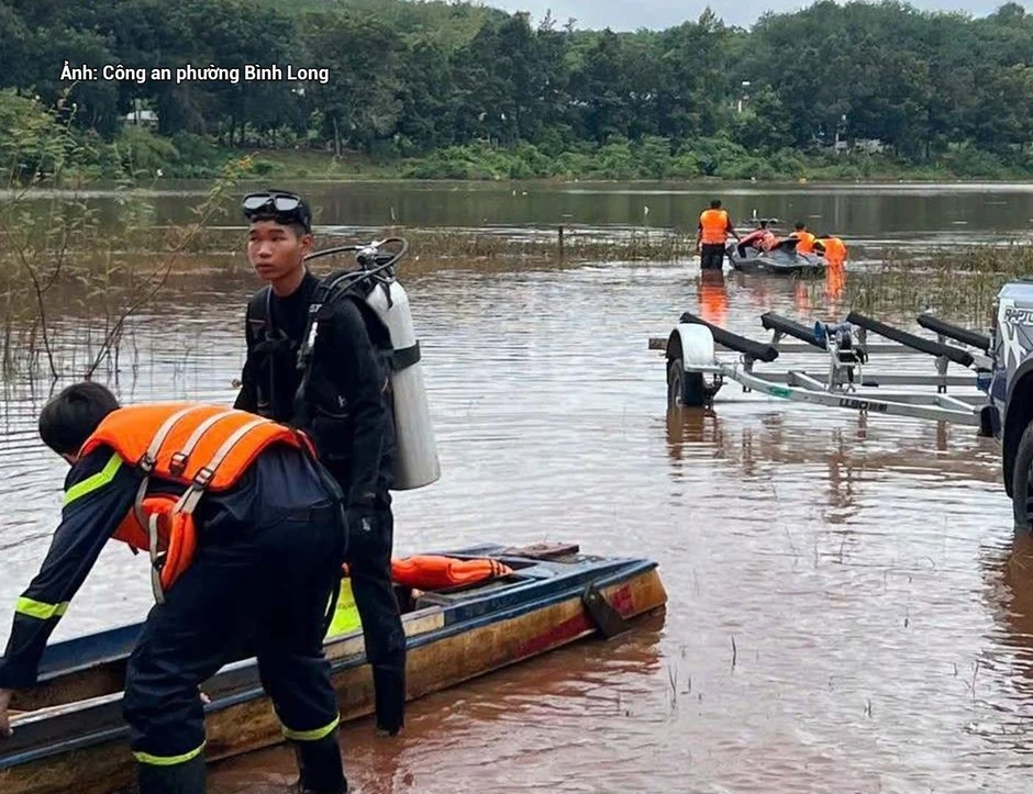 Tìm thấy thi thể người phụ nữ bị nước cuốn cùng ô tô ở Đồng Nai Tìm thấy thi thể người phụ nữ bị nước cuốn cùng ô tô ở Đồng Nai