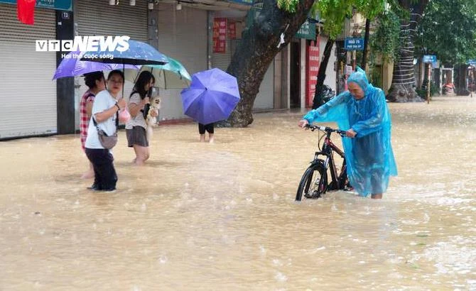 Tin mưa lớn ở Bắc Bộ và dự báo thời tiết Hà Nội 10 ngày tới Tin mưa lớn ở Bắc Bộ và dự báo thời tiết Hà Nội 10 ngày tới