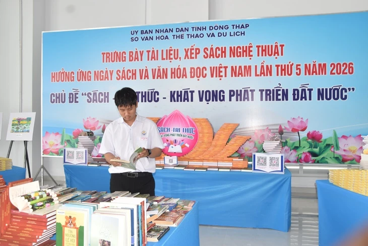 Tin tức sáng 16-4: Lãi suất qua đêm hạ nhiệt, về dưới 5%; Phạt Chứng khoán EVS 3 vi phạm Tin tức sáng 16-4: Lãi suất qua đêm hạ nhiệt, về dưới 5%; Phạt Chứng khoán EVS 3 vi phạm