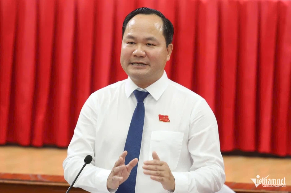 Tin tức thời sự 14/7: Khởi tố 3 chủ tiệm vàng vụ buôn lậu 28.000 viên kim cương Tin tức thời sự 14/7: Khởi tố 3 chủ tiệm vàng vụ buôn lậu 28.000 viên kim cương