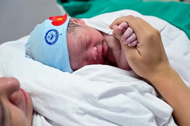 Tin vui cho tất cả phụ nữ sinh con thứ hai từ ngày 1/7 tới đây Tin vui cho tất cả phụ nữ sinh con thứ hai từ ngày 1/7 tới đây