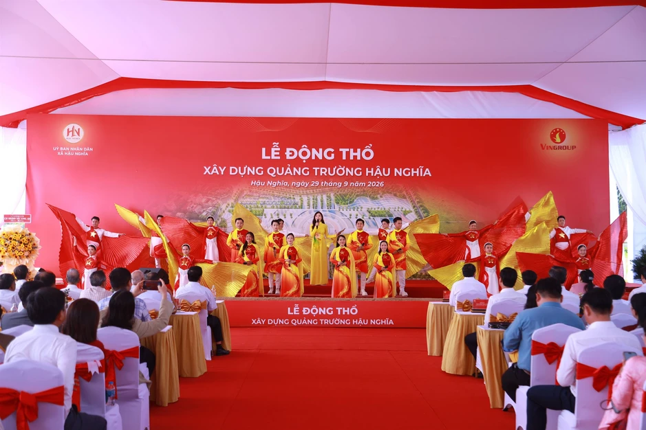 Tỉnh giáp biên của Việt Nam đón tin vui lớn: Quảng trường 350 tỷ đồng rộng 10ha do Vingroup tài trợ hoàn toàn Tỉnh giáp biên của Việt Nam đón tin vui lớn: Quảng trường 350 tỷ đồng rộng 10ha do Vingroup tài trợ hoàn toàn