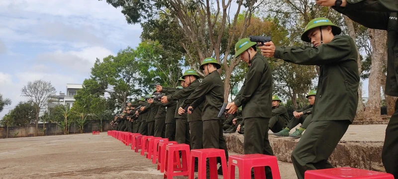 Tổ chức bắn đạn thật cho công dân thực hiện nghĩa vụ Công an nhân dân tại Tây Nguyên Tổ chức bắn đạn thật cho công dân thực hiện nghĩa vụ Công an nhân dân tại Tây Nguyên