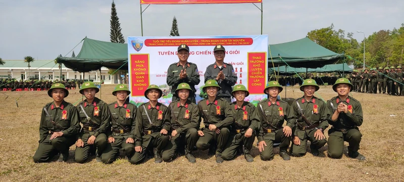 Tổ chức bắn đạn thật cho công dân thực hiện nghĩa vụ Công an nhân dân tại Tây Nguyên Tổ chức bắn đạn thật cho công dân thực hiện nghĩa vụ Công an nhân dân tại Tây Nguyên