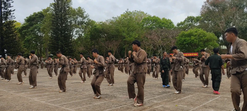 Tổ chức bắn đạn thật cho công dân thực hiện nghĩa vụ Công an nhân dân tại Tây Nguyên Tổ chức bắn đạn thật cho công dân thực hiện nghĩa vụ Công an nhân dân tại Tây Nguyên