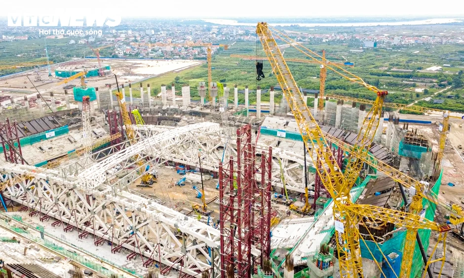 Toàn cảnh sân vận động 60.000 chỗ ở Hưng Yên sau hơn 9 tháng thi công Toàn cảnh sân vận động 60.000 chỗ ở Hưng Yên sau hơn 9 tháng thi công