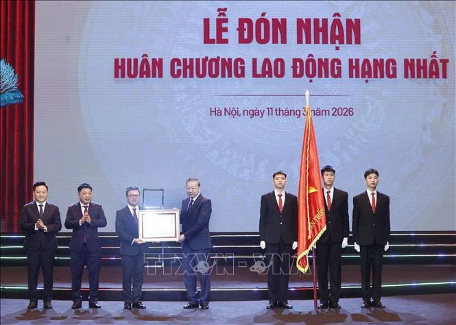 Tổng Bí thư: Báo Nhân Dân phát huy vị thế ngọn cờ đầu trong công tác tư tưởng của Đảng Tổng Bí thư: Báo Nhân Dân phát huy vị thế ngọn cờ đầu trong công tác tư tưởng của Đảng