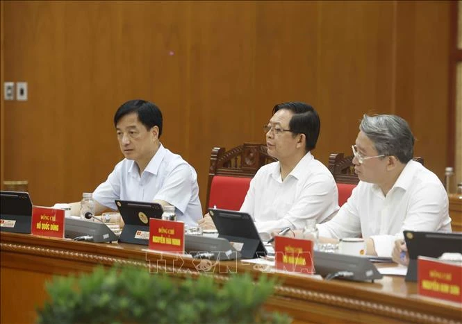 Tổng Bí thư, Chủ tịch nước chủ trì buổi làm việc của Thường trực BCĐTW về phát triển khoa học công nghệ