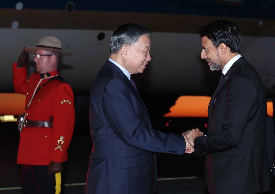 Tổng Bí thư, Chủ tịch nước đến Ottawa, bắt đầu thăm Canada Tổng Bí thư, Chủ tịch nước đến Ottawa, bắt đầu thăm Canada
