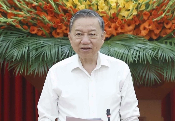 Tổng Bí thư, Chủ tịch nước gợi mở những câu hỏi lớn cần trả lời khi tổng kết 100 năm Đảng lãnh đạo Tổng Bí thư, Chủ tịch nước gợi mở những câu hỏi lớn cần trả lời khi tổng kết 100 năm Đảng lãnh đạo
