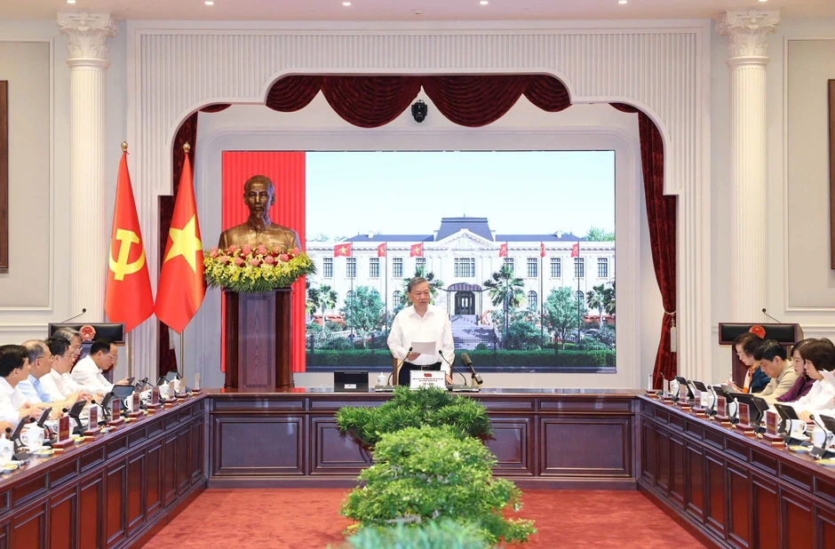 Tổng Bí thư, Chủ tịch nước: Không để dân rơi xuống dưới mức sống tối thiểu Tổng Bí thư, Chủ tịch nước: Không để dân rơi xuống dưới mức sống tối thiểu
