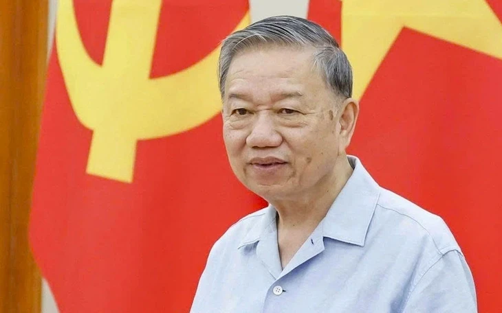 Tổng Bí thư, Chủ tịch nước ký nghị quyết mới về phát triển kinh tế có vốn đầu tư nước ngoài Tổng Bí thư, Chủ tịch nước ký nghị quyết mới về phát triển kinh tế có vốn đầu tư nước ngoài